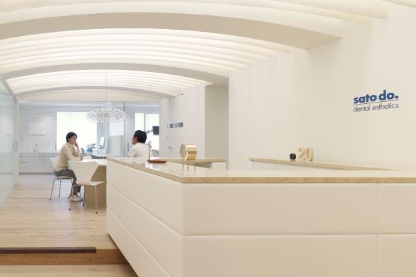 歯科などの医療施設や店舗・オフィス・住宅の内装デザイン・内装設計・建築デザインを、50年以上のキャリアを持つジョイントセンターがクリエイティブな発想でご提案いたします。人に優しく衛生的なデンタルデザイン・クリニックデザインで、ブランド作りを意識したクリニックをサポートいたします。