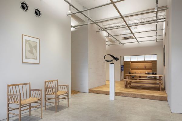 歯科医院の内装デザイン、内装設計、建築デザインを、ジョイントセンターがクリエイティブな発想でご提案します。人に優しく衛生的、シンプルでおしゃれな歯科デザインで、デンタルクリニックをサポートします。