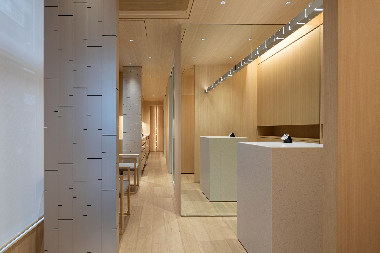 歯科などの医療施設や店舗・オフィス・住宅の内装デザイン・内装設計・建築デザインを、50年以上のキャリアを持つジョイントセンターがクリエイティブな発想でご提案いたします。人に優しく衛生的なデンタルデザイン・クリニックデザインで、ブランド作りを意識したクリニックをサポートいたします。