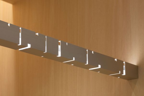 歯科などの医療施設や店舗・オフィス・住宅の内装デザイン・内装設計・建築デザインを、50年以上のキャリアを持つジョイントセンターがクリエイティブな発想でご提案いたします。人に優しく衛生的なデンタルデザイン・クリニックデザインで、ブランド作りを意識したクリニックをサポートいたします。