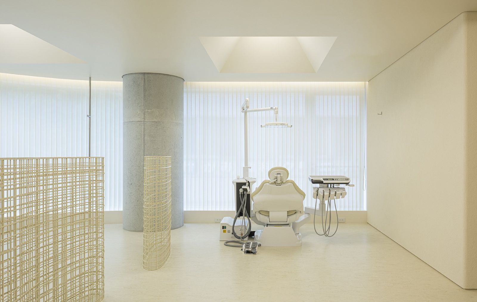 歯科などの医療施設や店舗・オフィス・住宅の内装デザイン・内装設計・建築デザインを、50年以上のキャリアを持つジョイントセンターがクリエイティブな発想でご提案いたします。人に優しく衛生的なデンタルデザイン・クリニックデザインで、ブランド作りを意識したクリニックをサポートいたします。