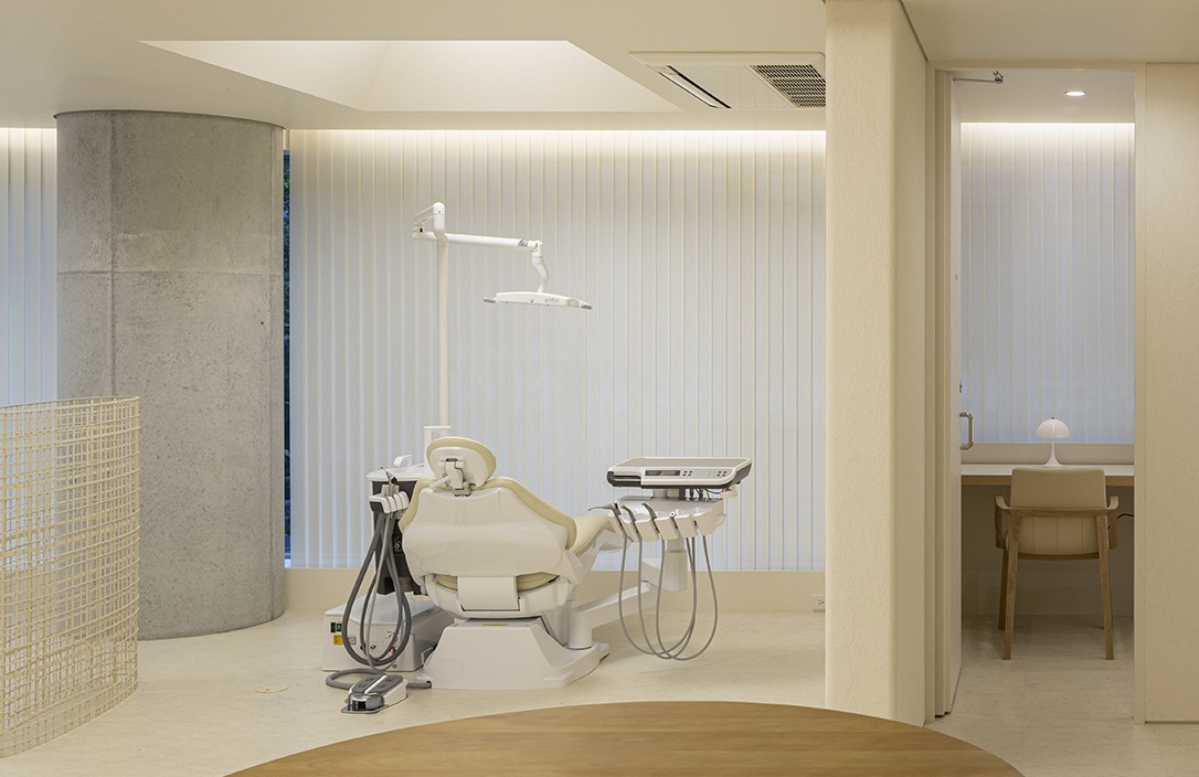 歯科などの医療施設や店舗・オフィス・住宅の内装デザイン・内装設計・建築デザインを、50年以上のキャリアを持つジョイントセンターがクリエイティブな発想でご提案いたします。人に優しく衛生的なデンタルデザイン・クリニックデザインで、ブランド作りを意識したクリニックをサポートいたします。