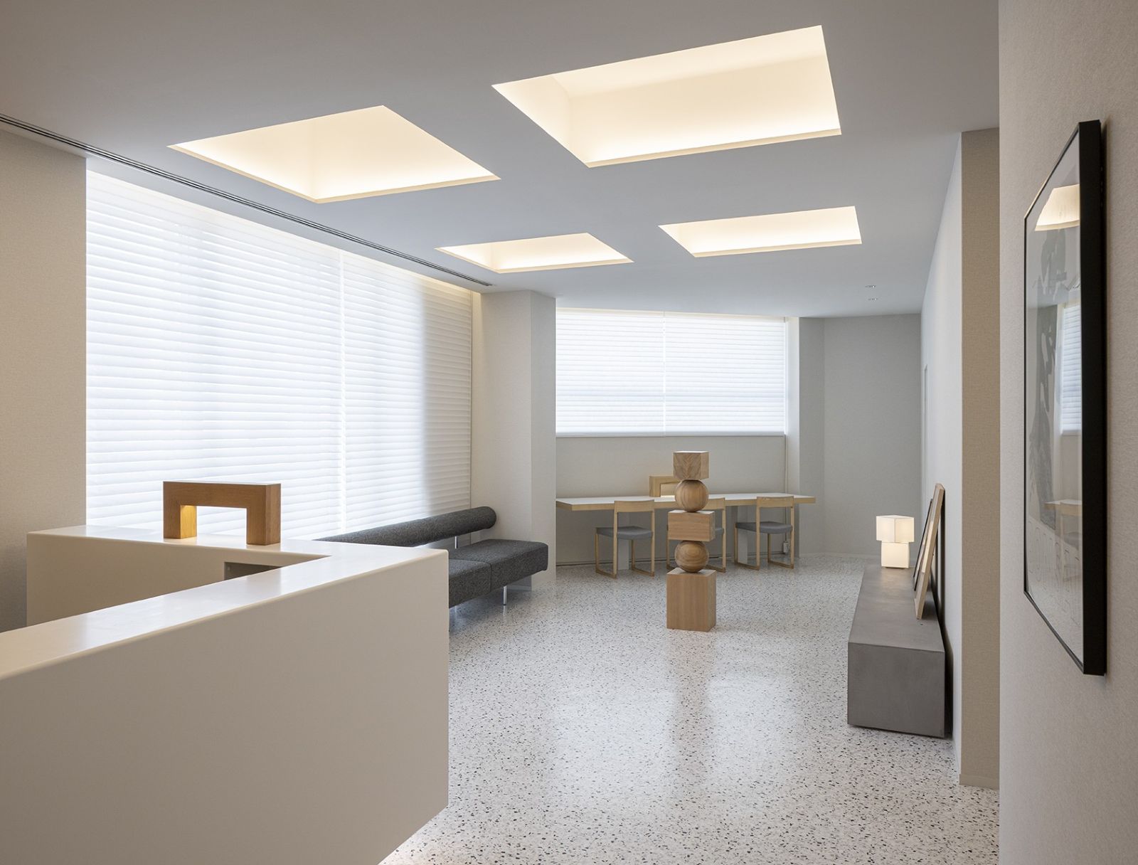 歯科などの医療施設や店舗・オフィス・住宅の内装デザイン・内装設計・建築デザインを、50年以上のキャリアを持つジョイントセンターがクリエイティブな発想でご提案いたします。人に優しく衛生的なデンタルデザイン・クリニックデザインで、ブランド作りを意識したクリニックをサポートいたします。