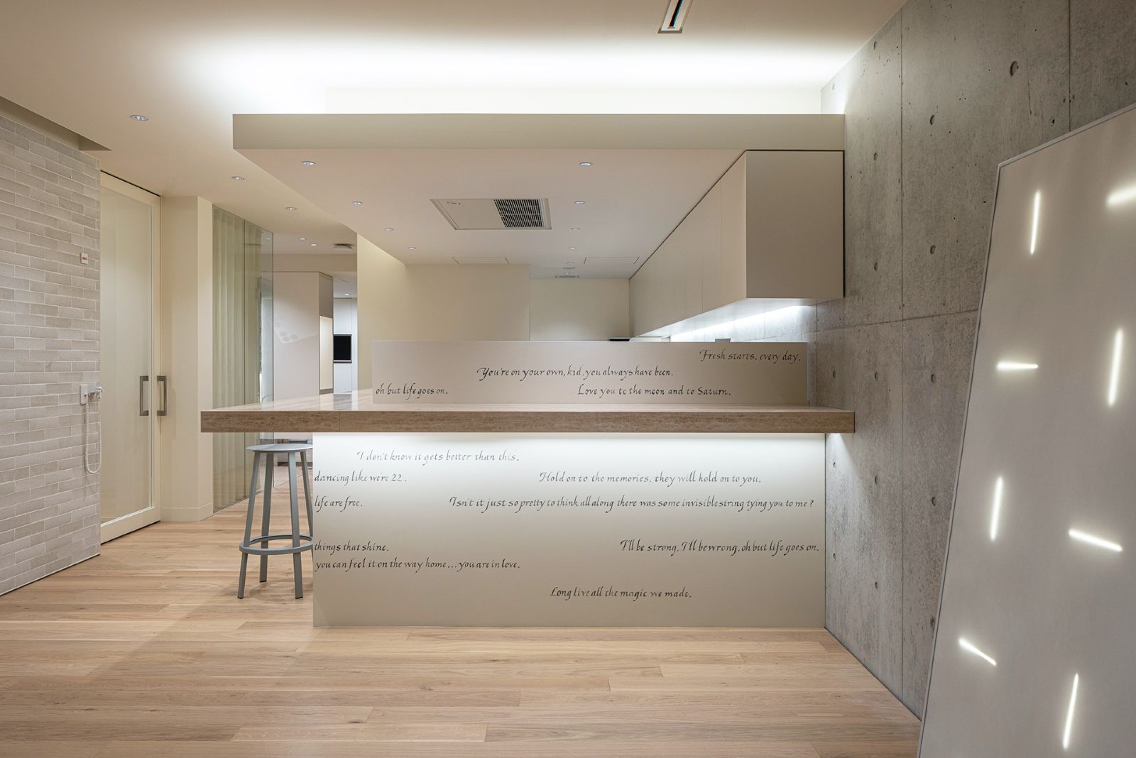 歯科などの医療施設や店舗・オフィス・住宅の内装デザイン・内装設計・建築デザインを、50年以上のキャリアを持つジョイントセンターがクリエイティブな発想でご提案いたします。人に優しく衛生的なデンタルデザイン・クリニックデザインで、ブランド作りを意識したクリニックをサポートいたします。