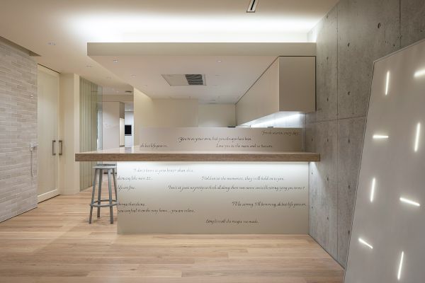 歯科などの医療施設や店舗・オフィス・住宅の内装デザイン・内装設計・建築デザインを、50年以上のキャリアを持つジョイントセンターがクリエイティブな発想でご提案いたします。人に優しく衛生的なデンタルデザイン・クリニックデザインで、ブランド作りを意識したクリニックをサポートいたします。